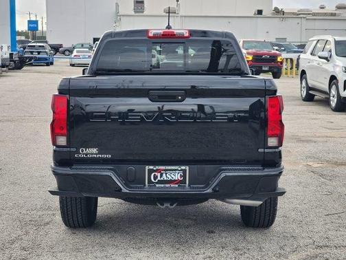Black 2026 Chevrolet Colorado LT