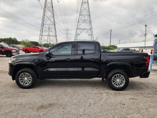 Black 2026 Chevrolet Colorado LT