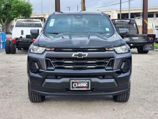 Black 2026 Chevrolet Colorado LT