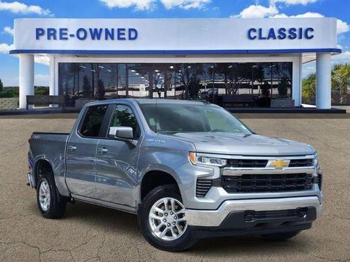 Sterling Gray Metallic 2024 Chevrolet Silverado 1500 LT