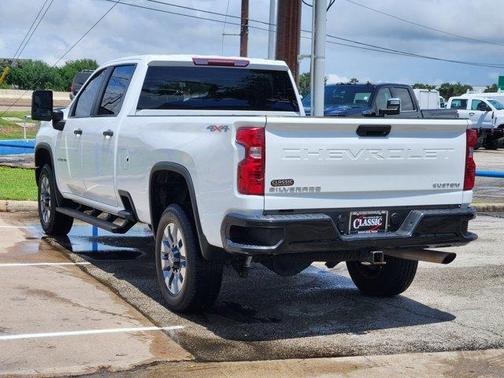 2023 Chevrolet Silverado 2500 Custom