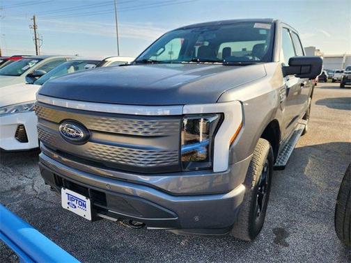 2023 Ford F-150 Lightning XLT