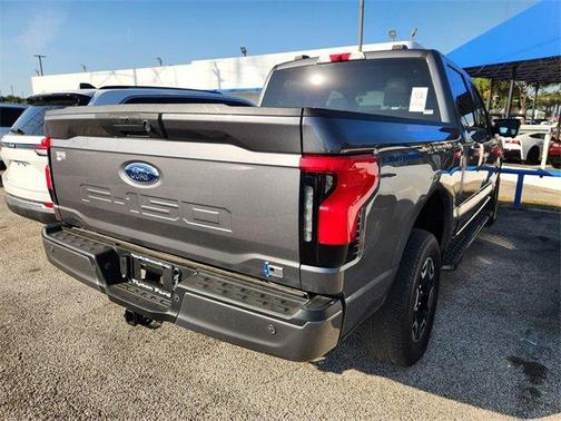 2023 Ford F-150 Lightning XLT