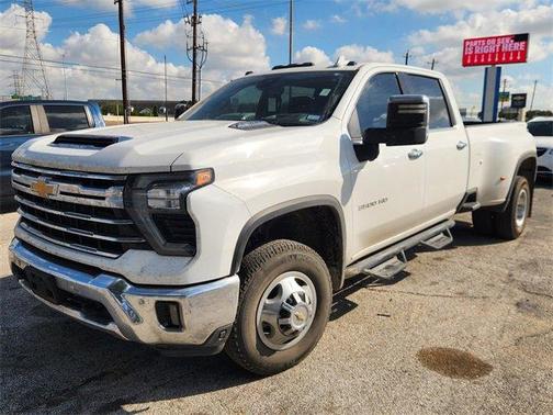 2024 Chevrolet Silverado 3500 LTZ