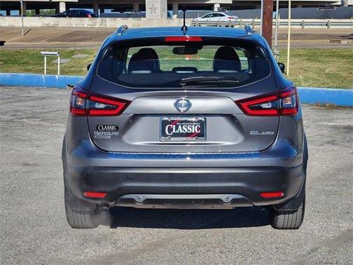 2022 Nissan Rogue Sport SL