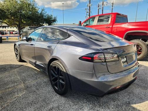 2022 Tesla Model S Base