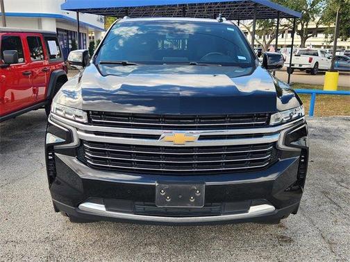 2023 Chevrolet Suburban LT