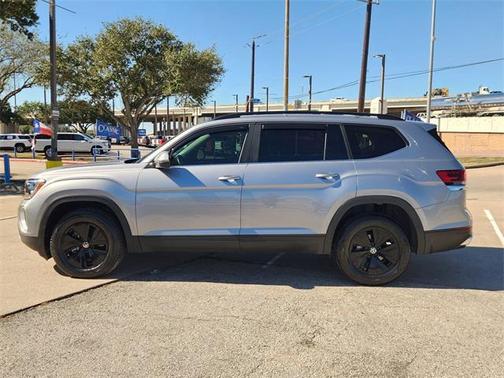 2024 Volkswagen Atlas 2.0T SE