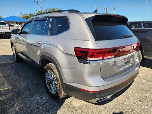 2024 Volkswagen Atlas 2.0T SE