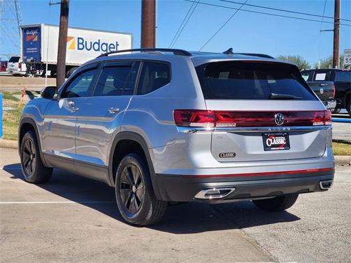 2024 Volkswagen Atlas 2.0T SE