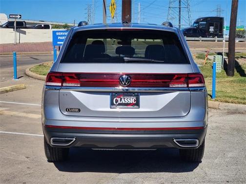 2024 Volkswagen Atlas 2.0T SE