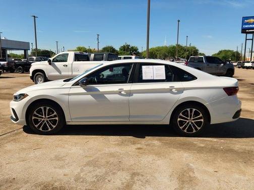 2025 Volkswagen Jetta 1.5T Sport