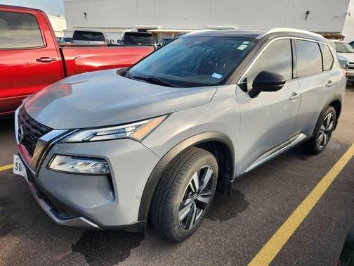 2 Tone Gray / Black Roof 2023 Nissan Rogue SL
