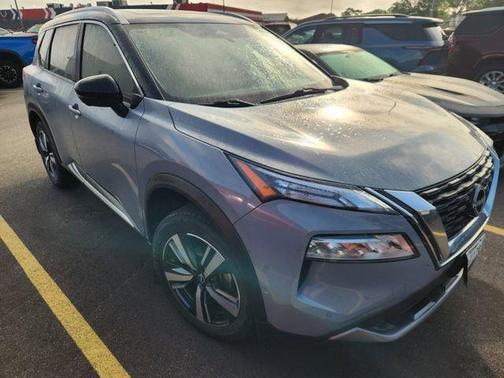 2 Tone Gray / Black Roof 2023 Nissan Rogue SL