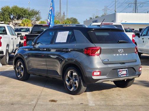 2025 Hyundai VENUE Limited