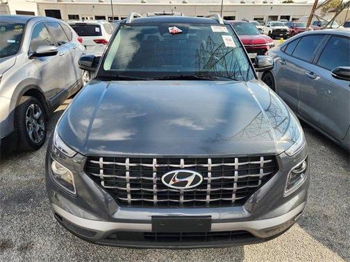 2025 Hyundai VENUE Limited