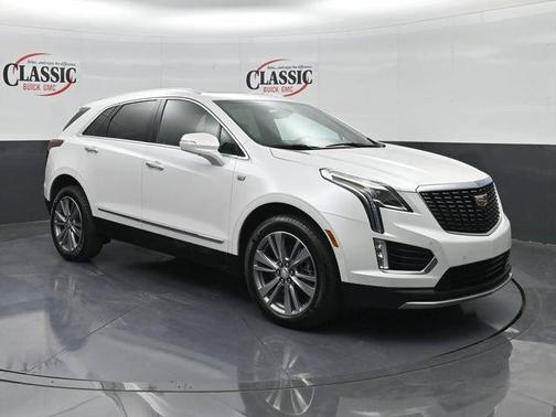 Crystal White Tri-Coat 2025 Cadillac XT5 Premium Luxury