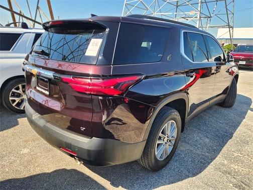 2022 Chevrolet Traverse LT Cloth