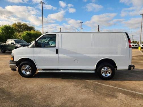 2024 GMC Savana 2500 Work Van
