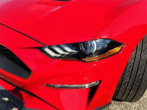 2020 Ford Mustang EcoBoost