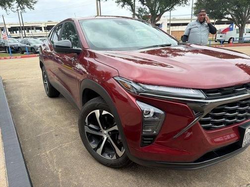 Crimson Metallic 2024 Chevrolet Trax 1RS