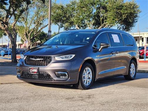 2021 Chrysler Pacifica Touring-L