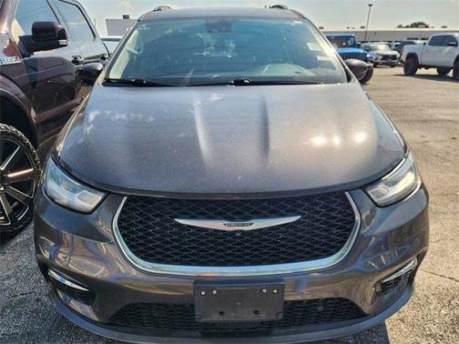 2021 Chrysler Pacifica Touring-L