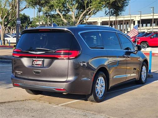2021 Chrysler Pacifica Touring-L