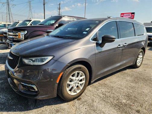 2021 Chrysler Pacifica Touring-L