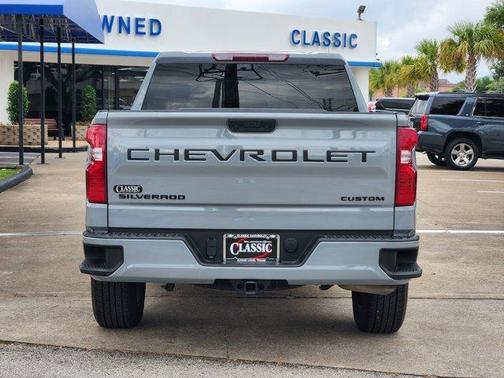 2024 Chevrolet Silverado 1500 Custom