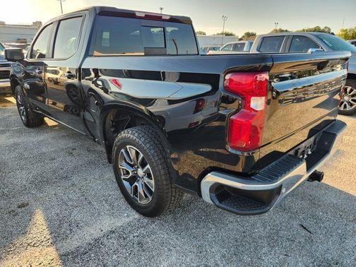 Black 2022 Chevrolet Silverado 1500 LT