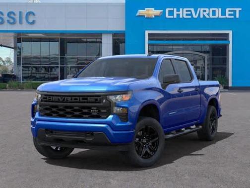 2025 Chevrolet Silverado 1500 Custom