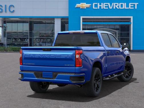 2025 Chevrolet Silverado 1500 Custom