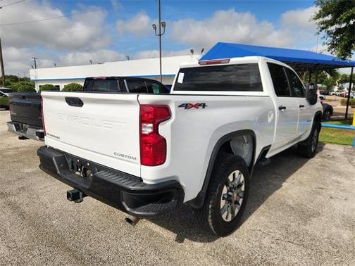 2024 Chevrolet Silverado 2500 Custom