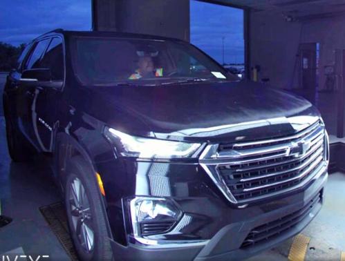 Mosaic Black Metallic 2023 Chevrolet Traverse LT Cloth