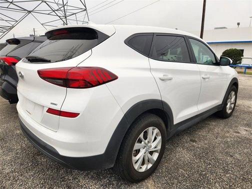 2020 Hyundai TUCSON SE