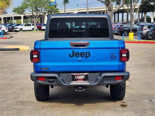 2024 Jeep Gladiator Sport