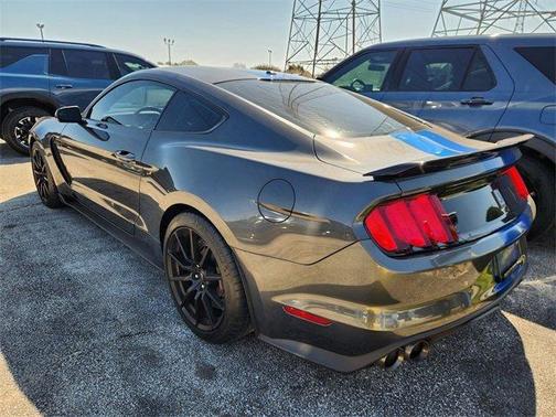 2018 Ford Shelby GT350 Base