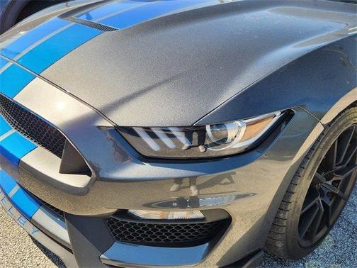 2018 Ford Shelby GT350 Base