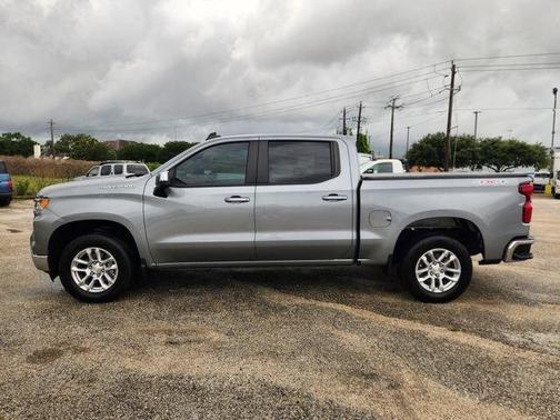 Sterling Gray Metallic 2023 Chevrolet Silverado 1500 LT