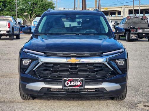 Mosaic Black Metallic 2025 Chevrolet Trailblazer LT