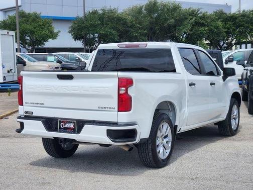 Summit White 2023 Chevrolet Silverado 1500 Custom