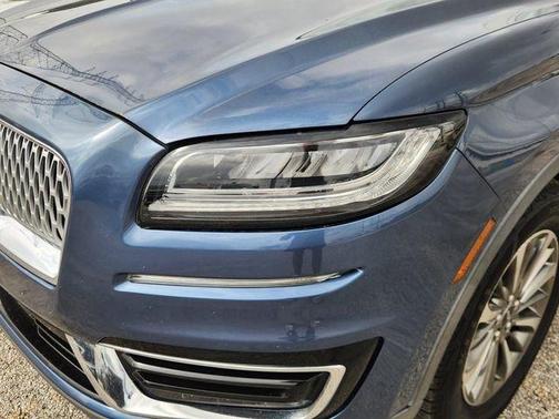 2019 Lincoln Nautilus Select