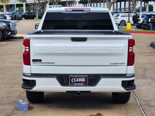2022 Chevrolet Silverado 1500 Custom