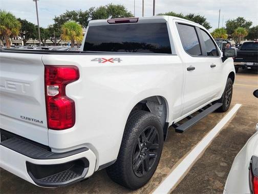 2022 Chevrolet Silverado 1500 Custom