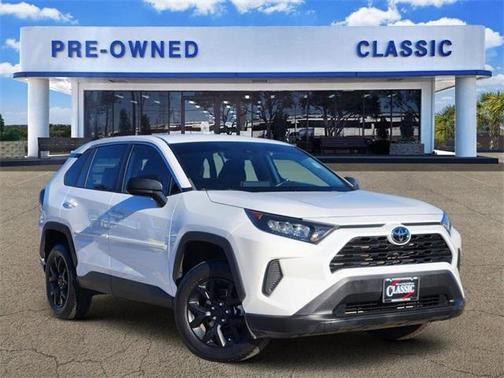 2022 Toyota RAV4 LE