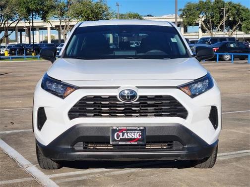 2022 Toyota RAV4 LE