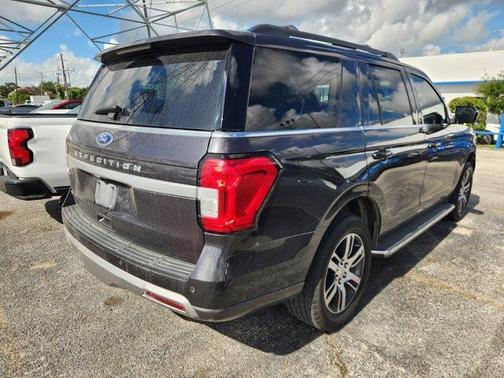2022 Ford Expedition XLT