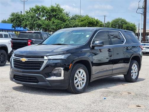 2023 Chevrolet Traverse LS
