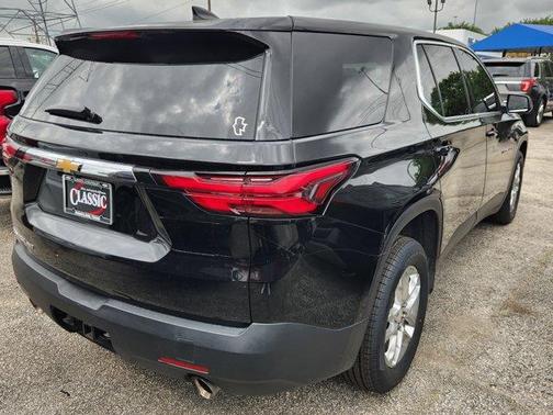 2023 Chevrolet Traverse LS